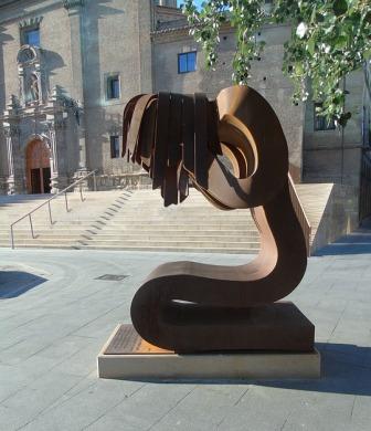 statue-2429015_960_720-1